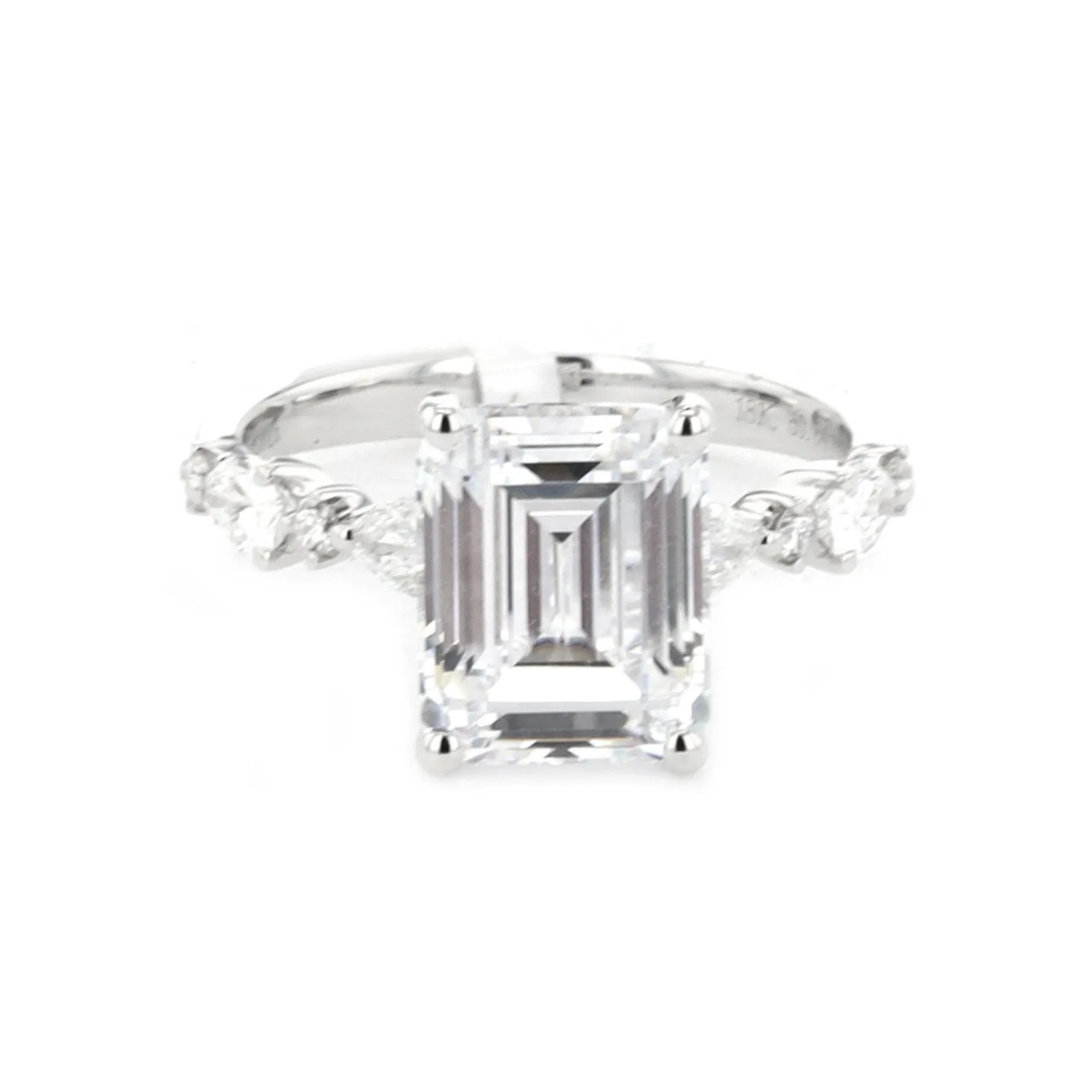 0.64 ctw Diamond Solitaire Engagement Rings