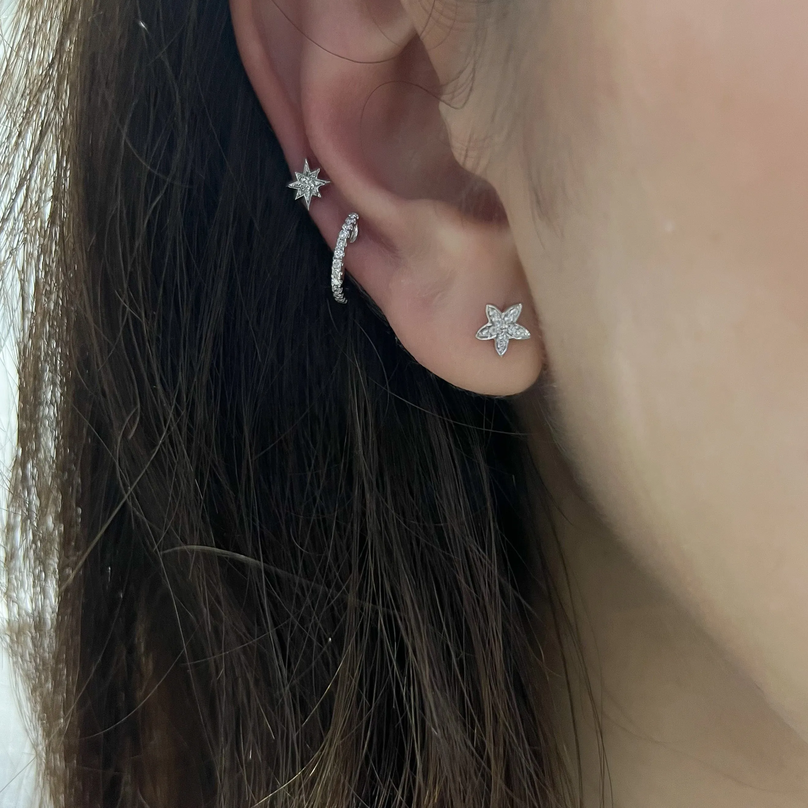 18ct White Gold 0.04ct Round Brilliant Diamond Star Stud Mini Earrings