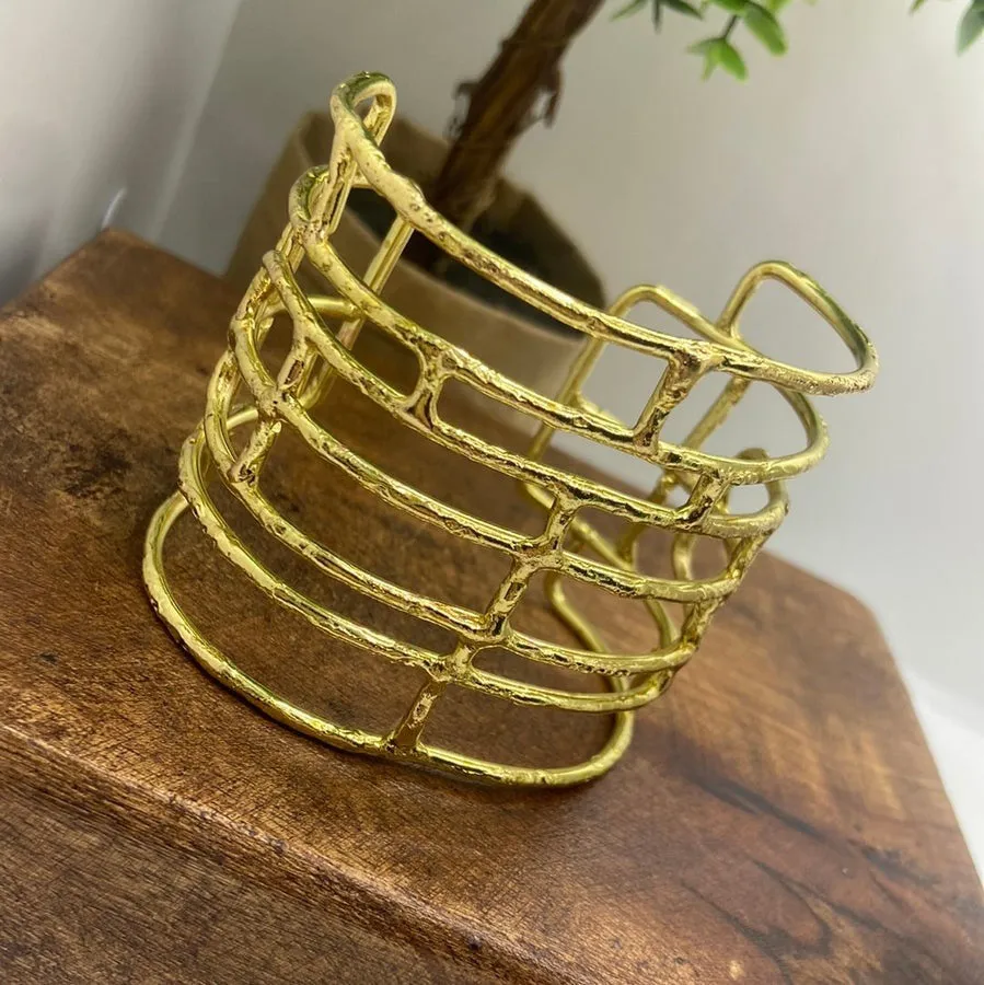 Brandon cuff