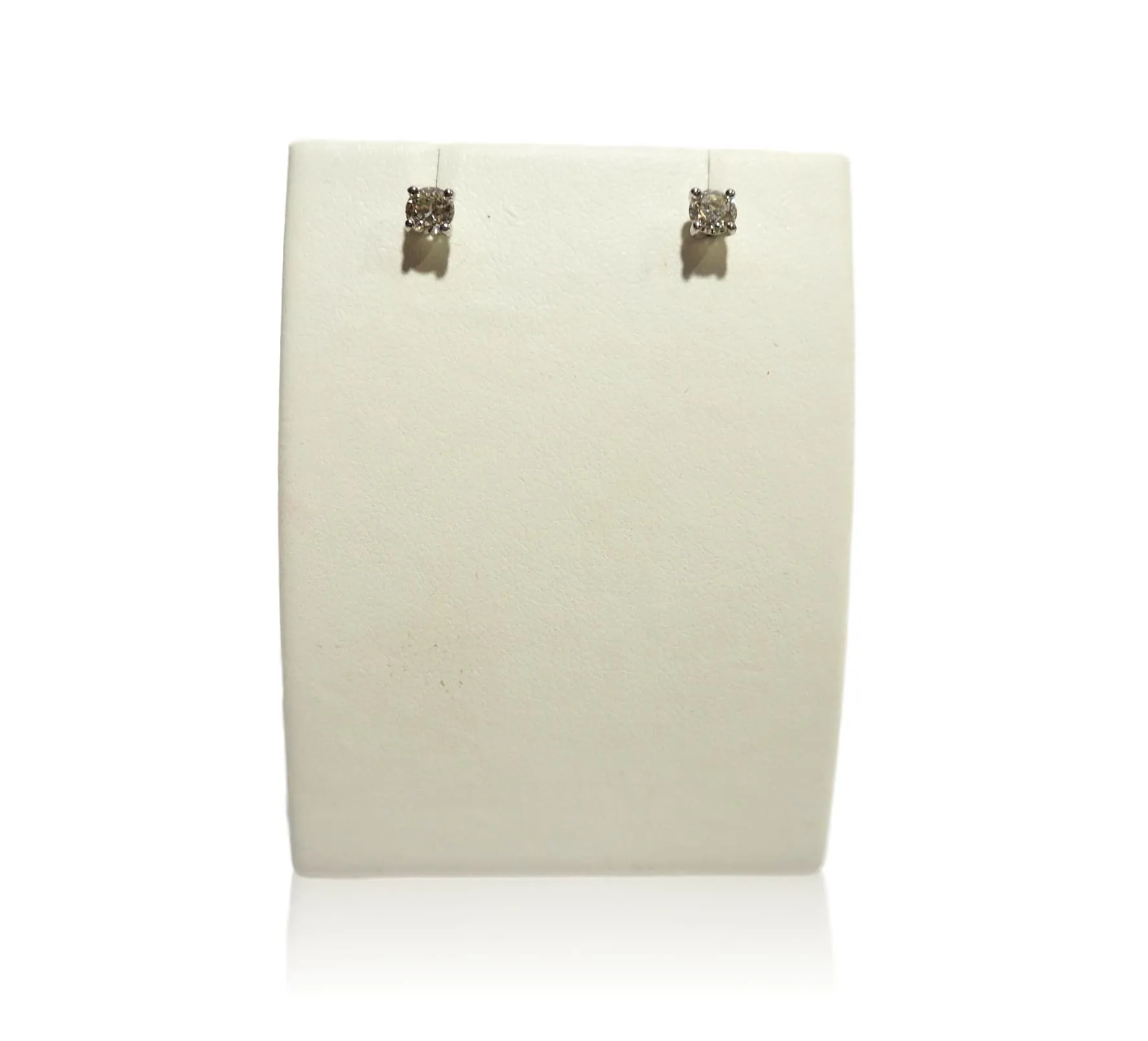 Diamond Stud Earrings 0.60 Carat