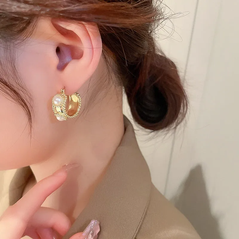 French Literary Vintage Simulated Pearl Circle Buckle Hoop Earrings For Women