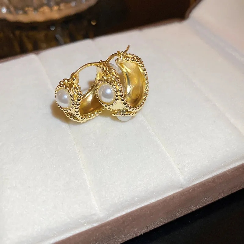French Literary Vintage Simulated Pearl Circle Buckle Hoop Earrings For Women