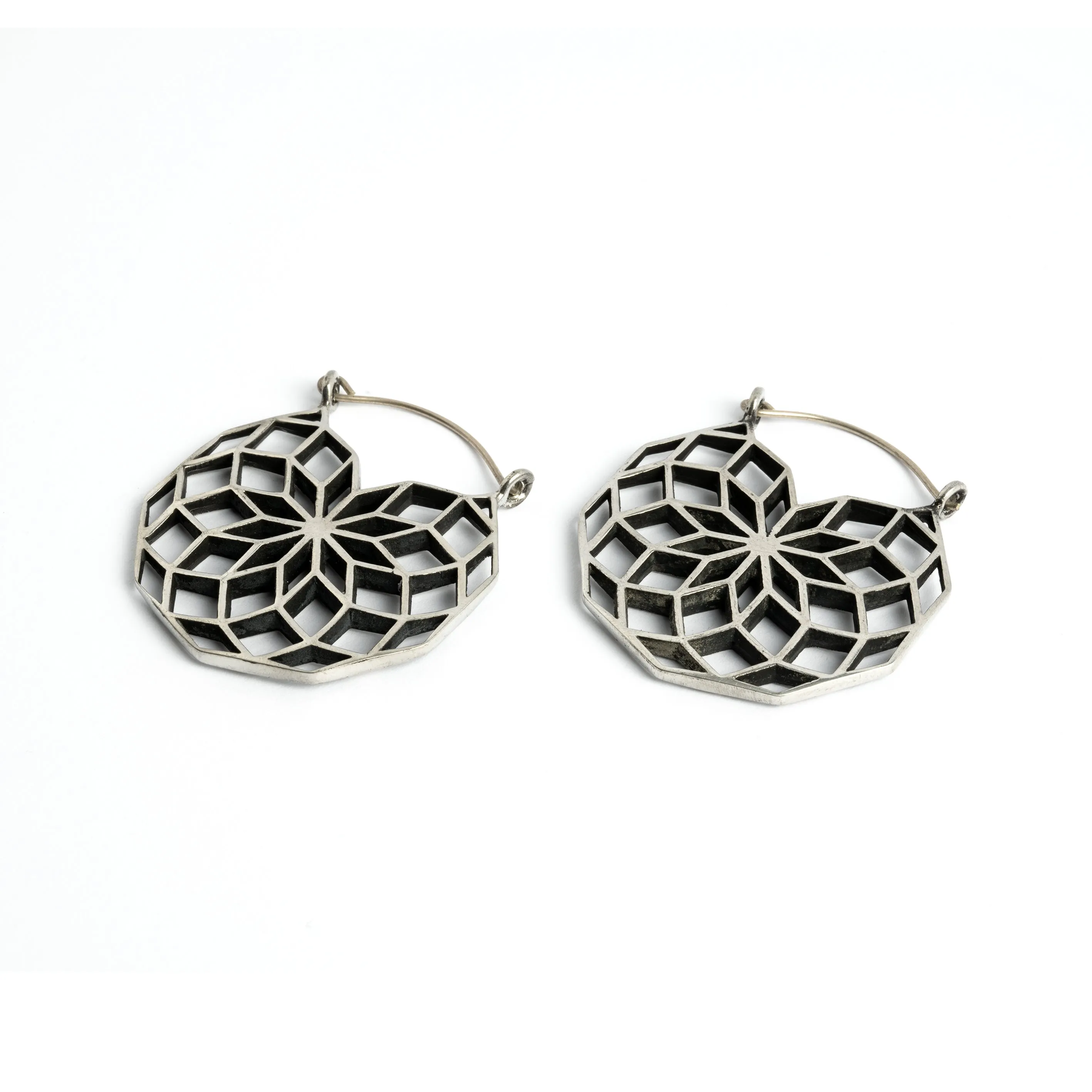 Geometric hoop earrings