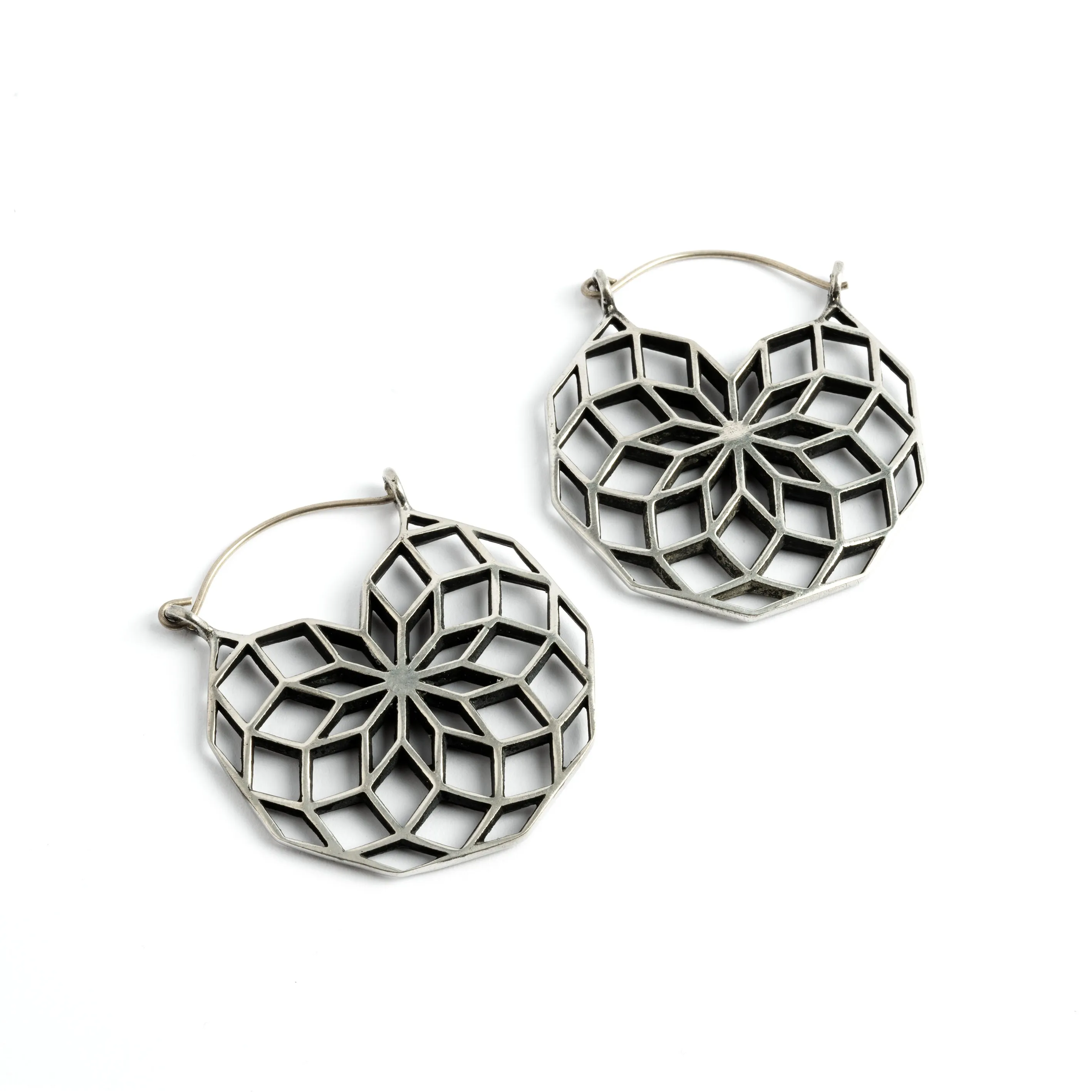 Geometric hoop earrings