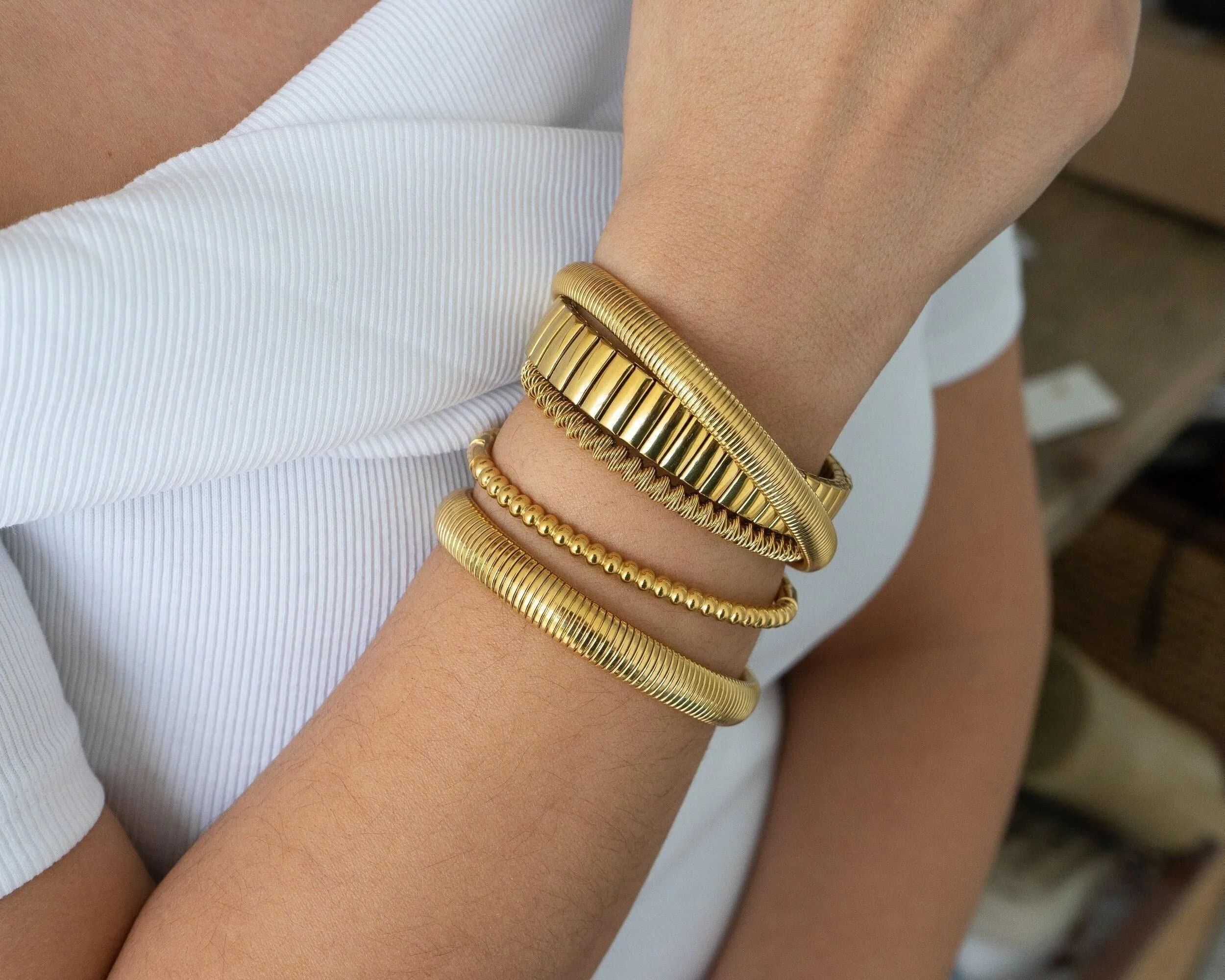 Gold Twisted Wire Stretch Bracelet