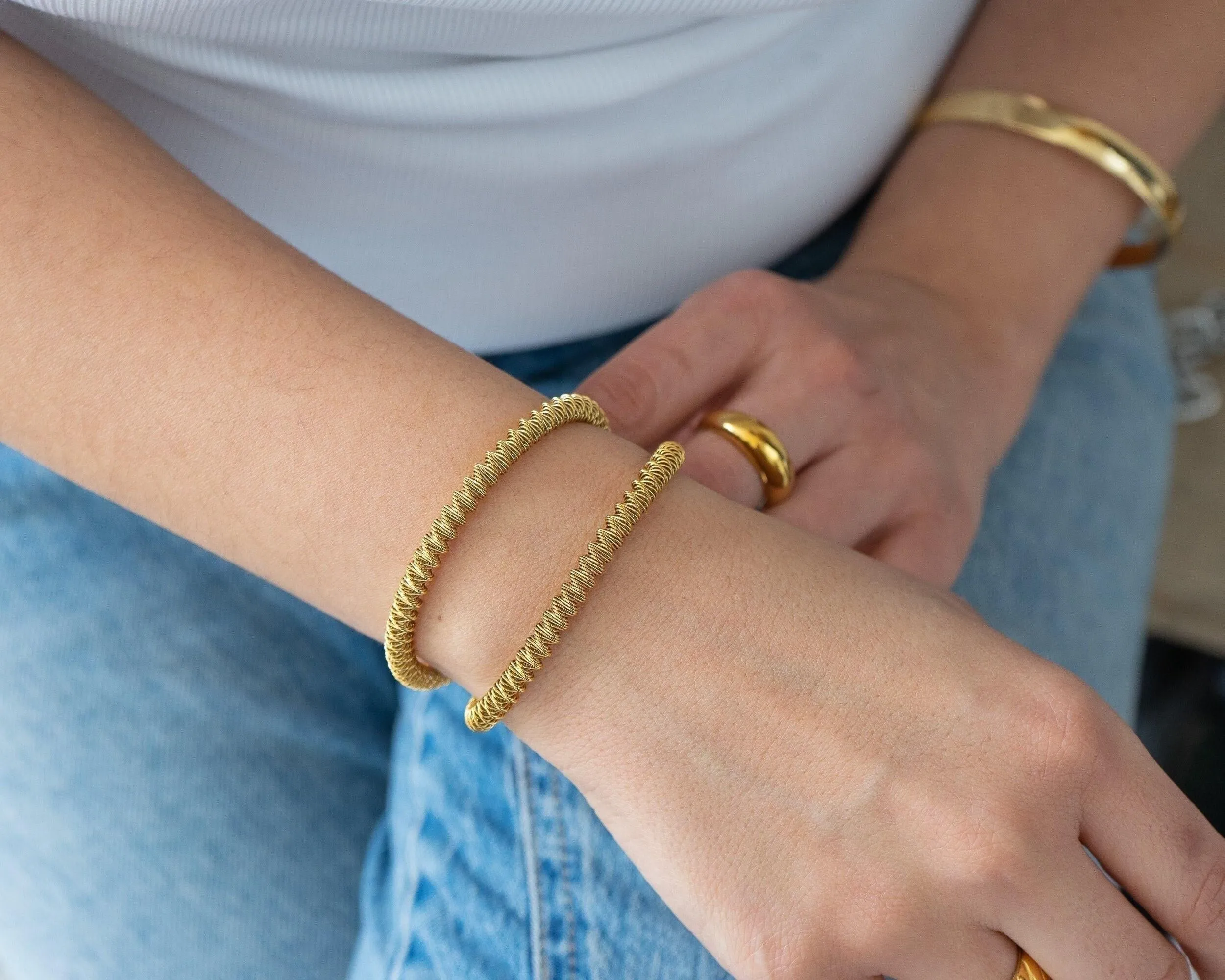 Gold Twisted Wire Stretch Bracelet