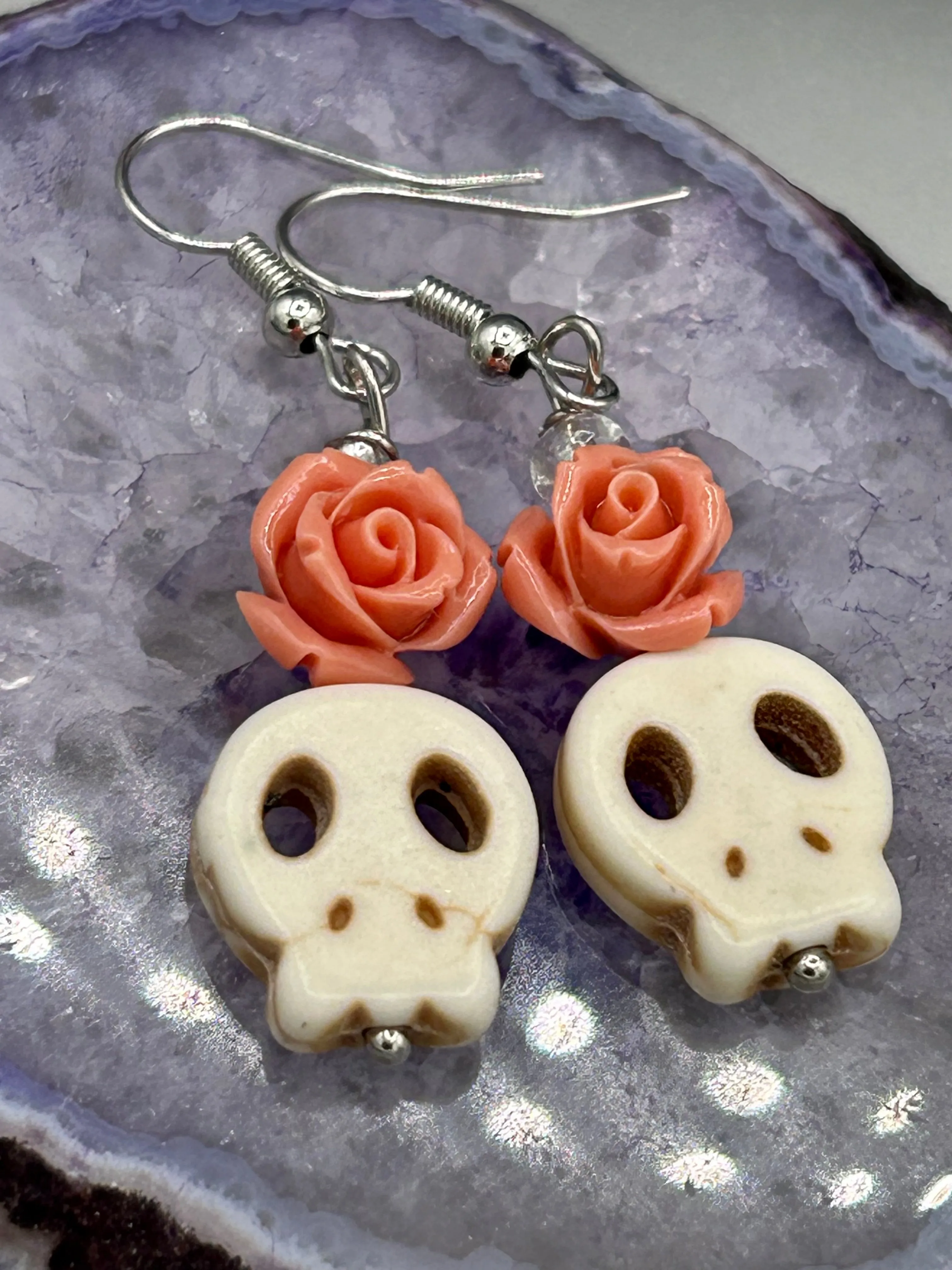 Howlite Skull Beads With Peachy Coral Rose Beaded Earrings, Pastel Goth, Dia De Los Muertos Calavera, Day of the Dead Jewelry, La Catrina