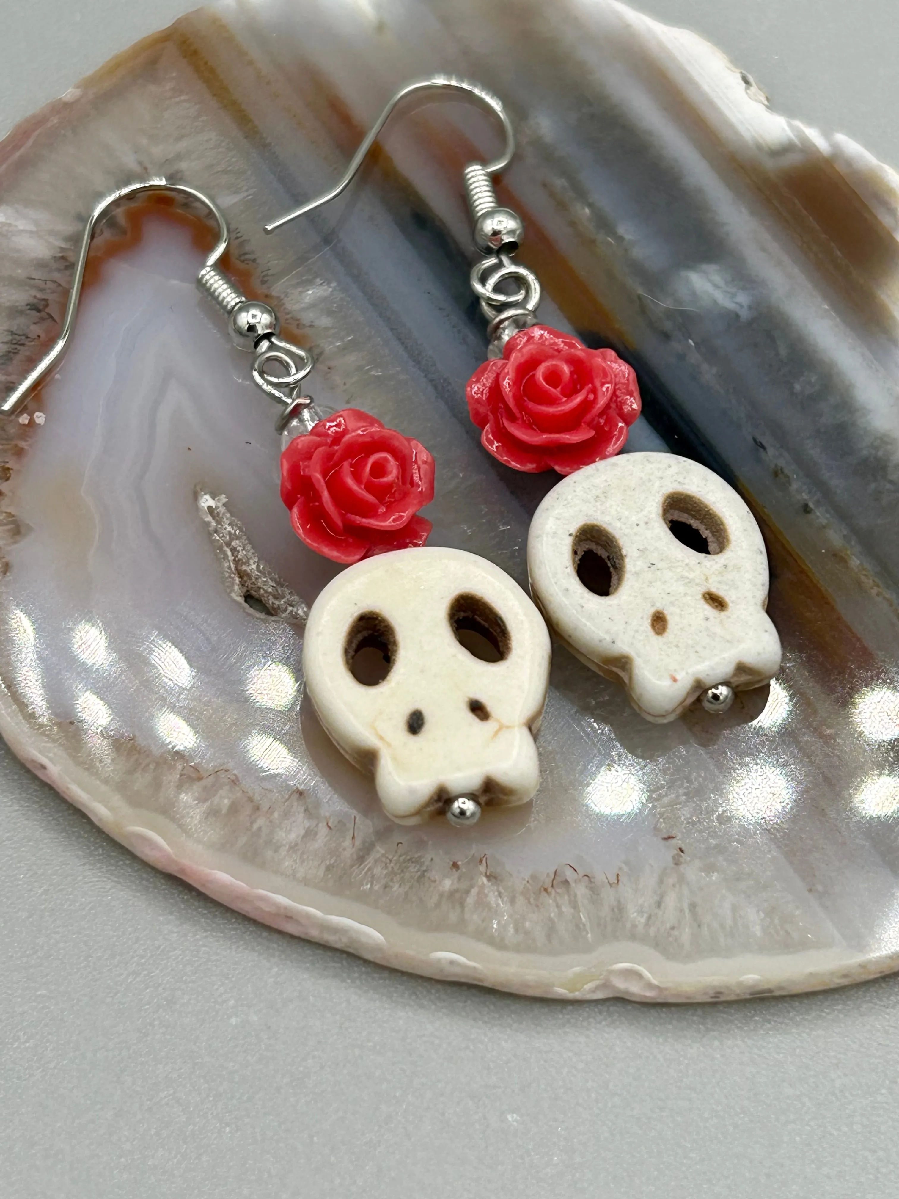 Howlite Skull Beads With Pink Coral Rose Beaded Earrings, Pastel Goth, Dia De Los Muertos Calavera, Day of the Dead Jewelry, La Catrina
