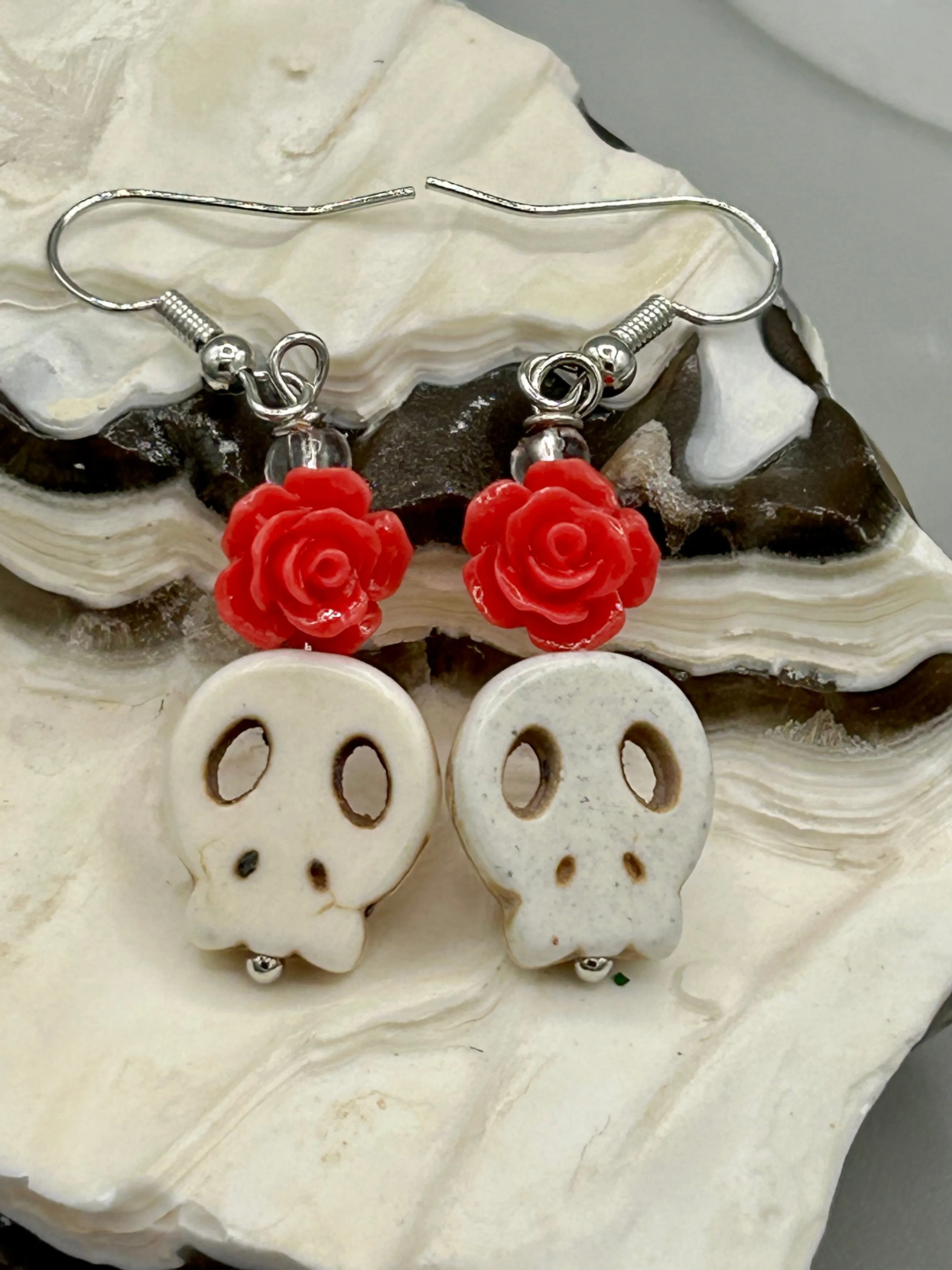 Howlite Skull Beads With Pink Coral Rose Beaded Earrings, Pastel Goth, Dia De Los Muertos Calavera, Day of the Dead Jewelry, La Catrina