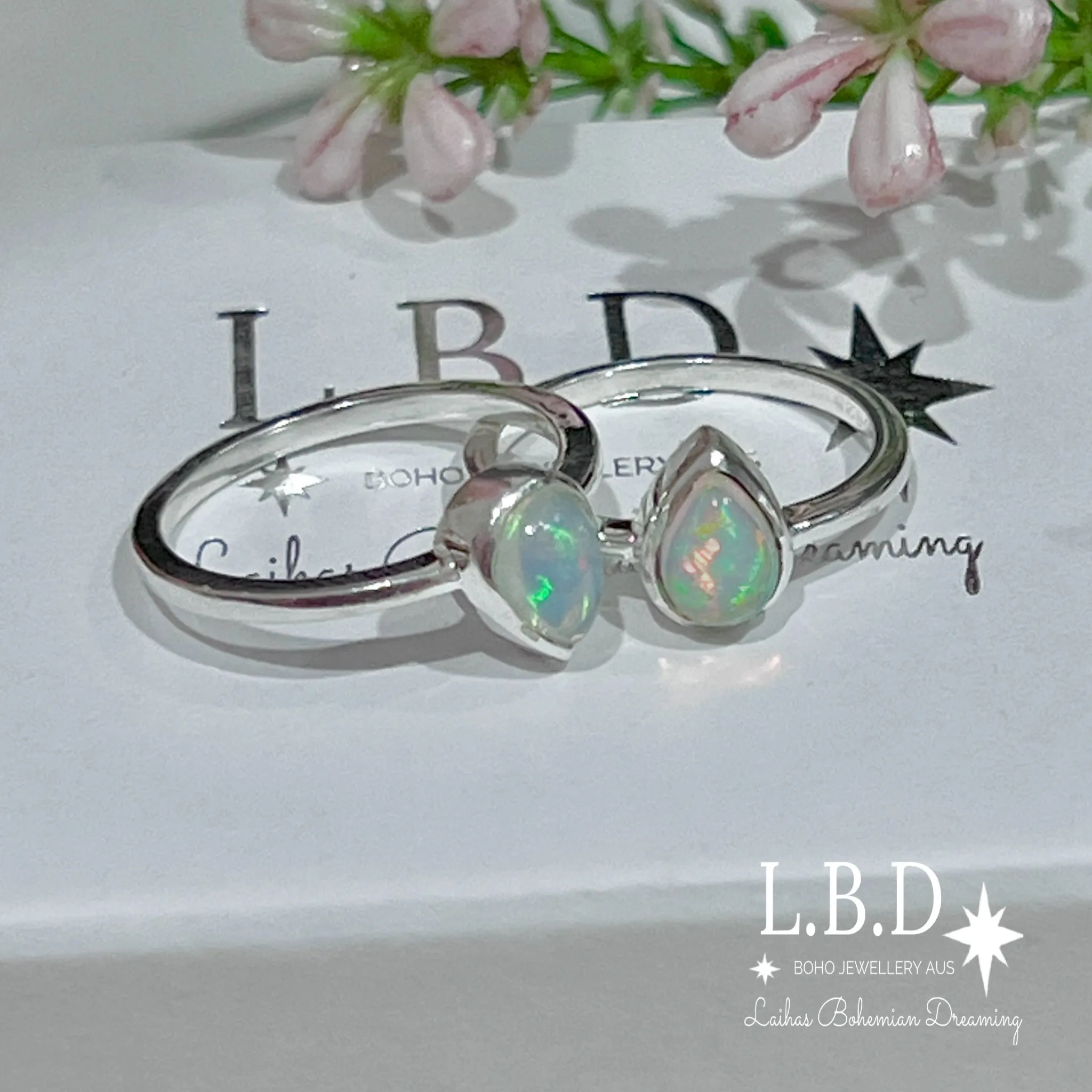 Laihas Mini Tearing Spirit Genuine Opal Ring