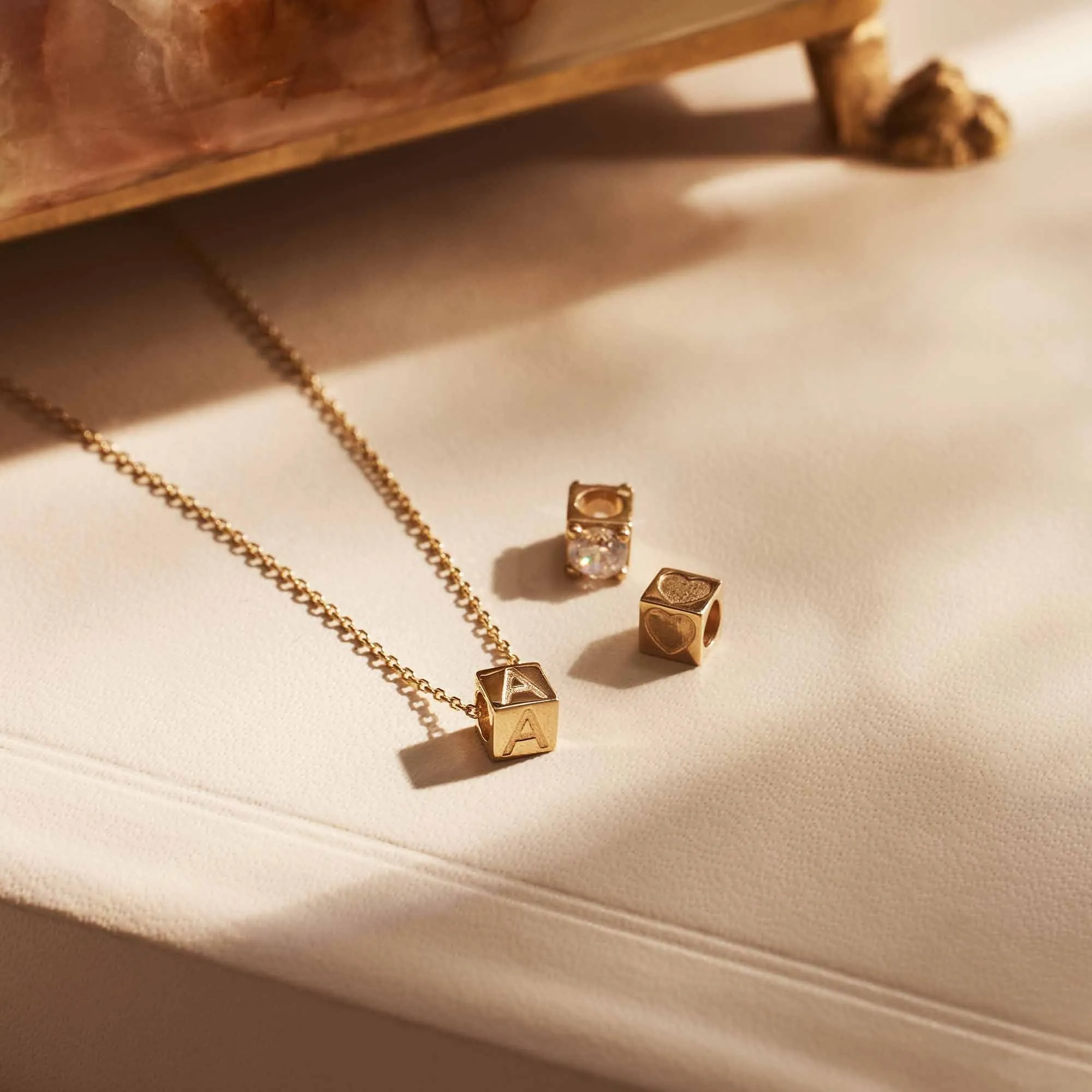 Le Marais Felie 14 karat gold cube charm with heart
