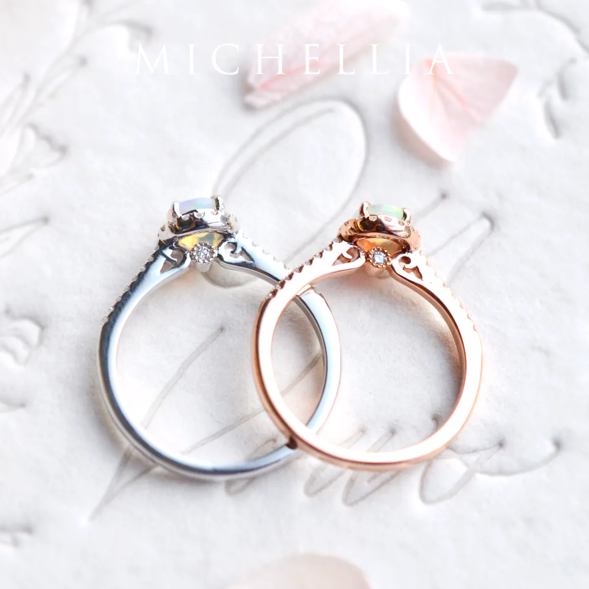 [Lenora] Petite Oval Halo Diamond Ring in Opal