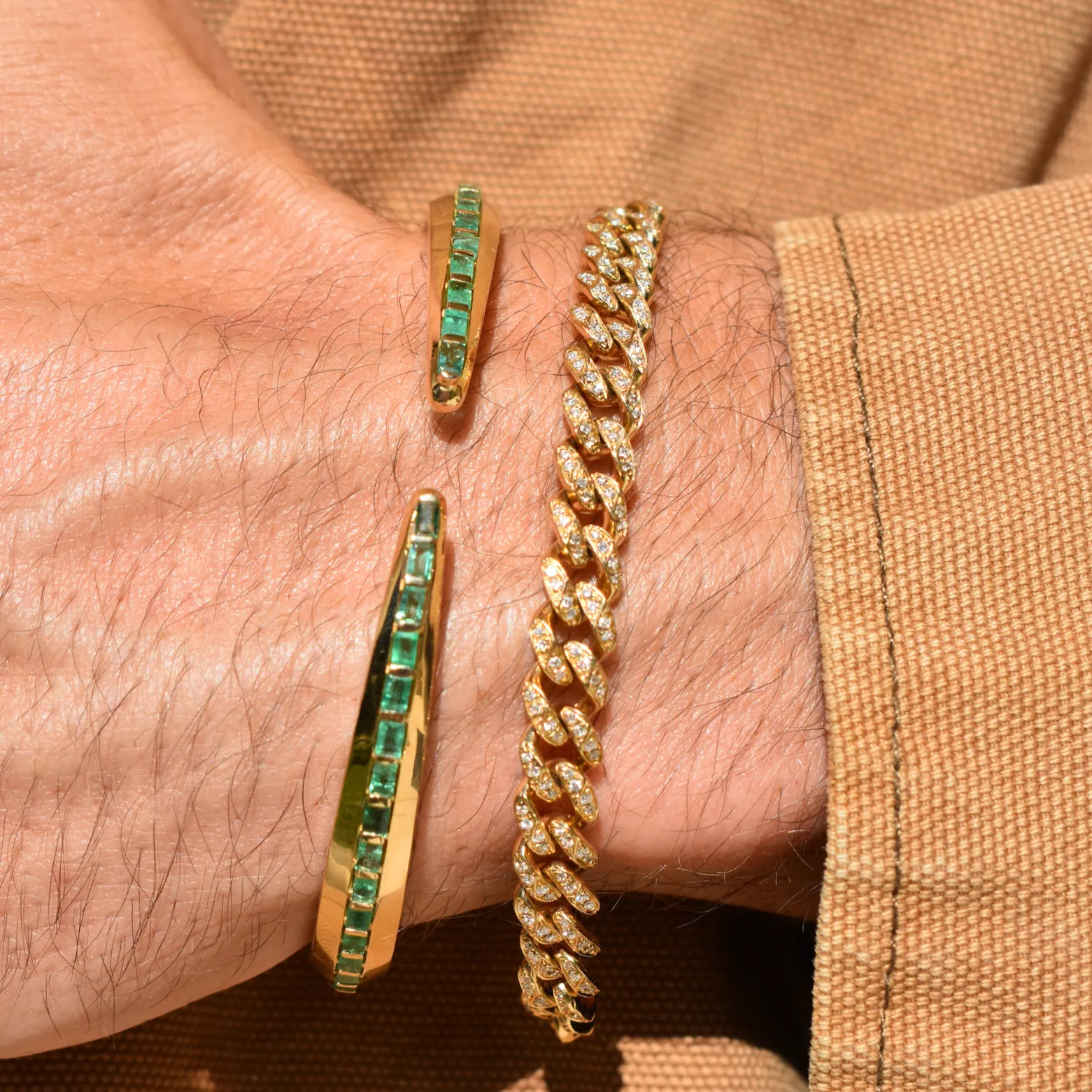 MEN'S EMERALD BAGUETTE SNAKE TAIL CUFF