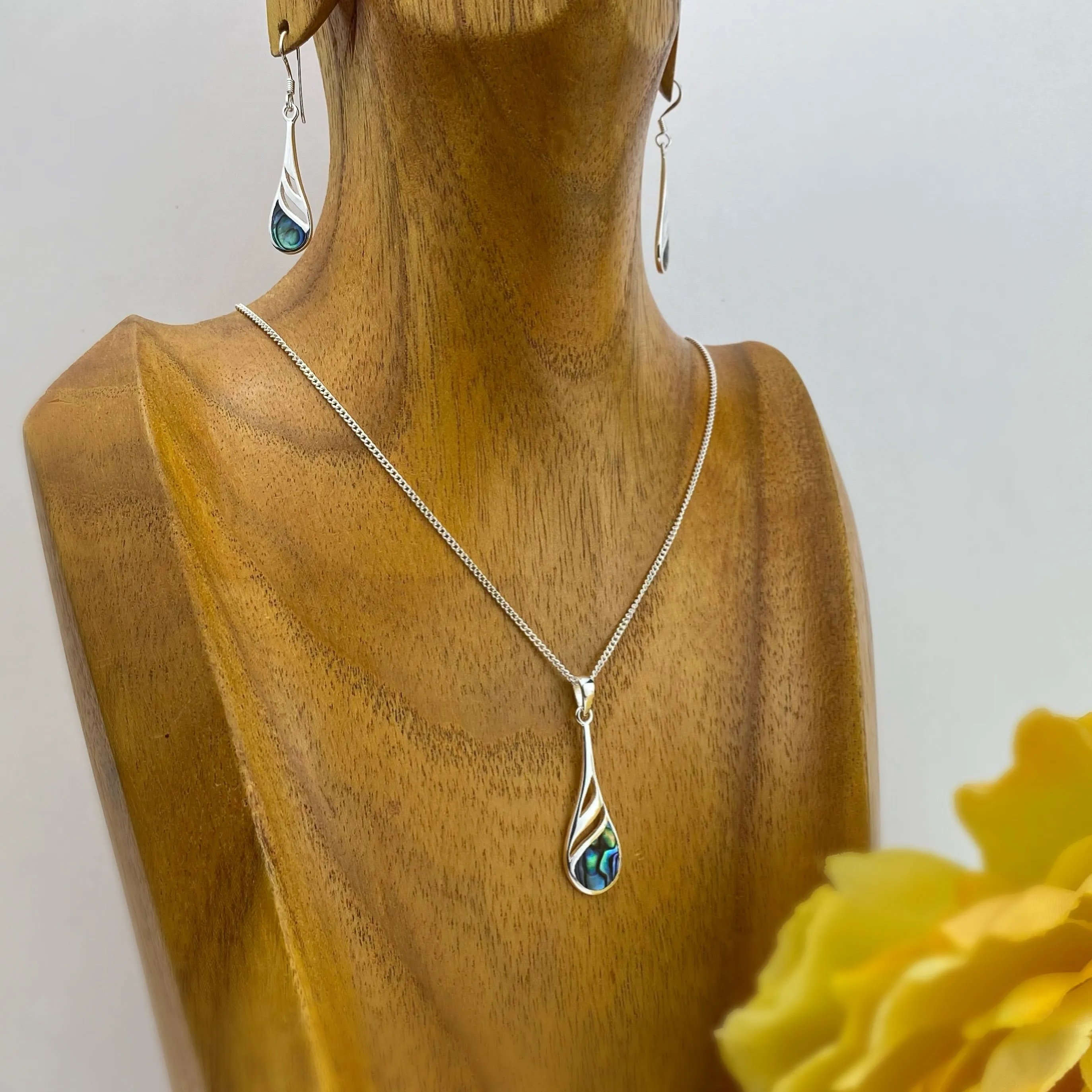 Nila Pendant - VP145A
