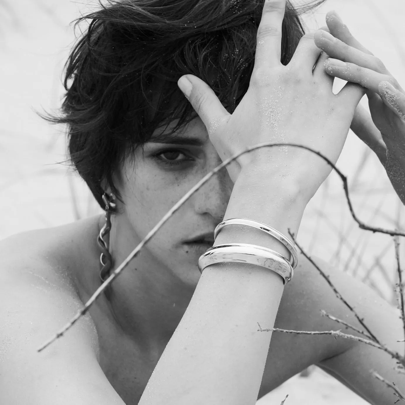 THIN RIPPLE CUFF