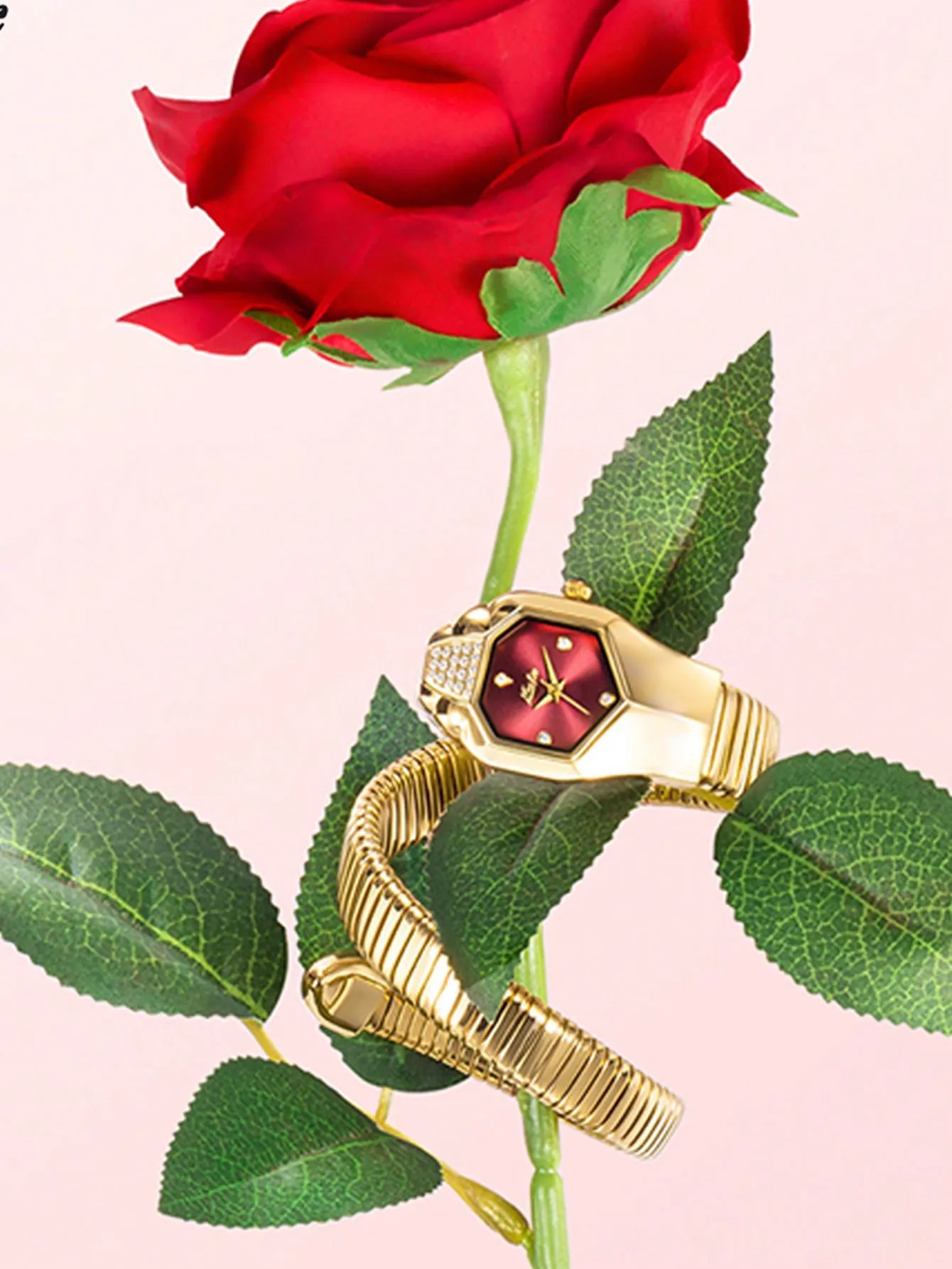 Women Gold Copper Strap Fashionable Geometric Dial Quartz Watch